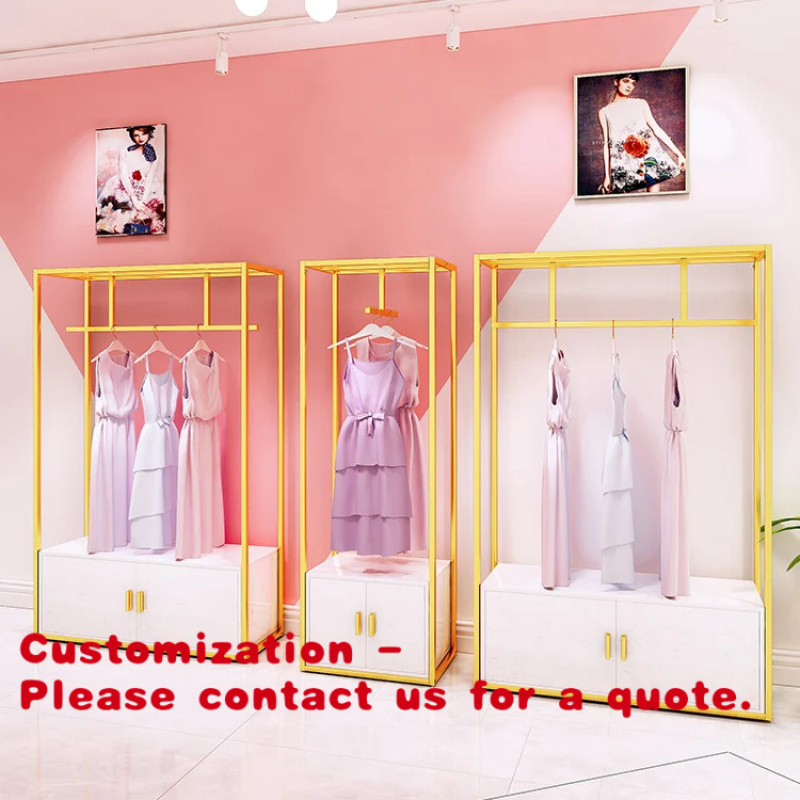 Women'S Fashion Retailers - カスタムファッション婦人服ショップ陳列棚 メタル製小売ブティック子供服ラック 衣料品店ゴールドディスプレイスタンド