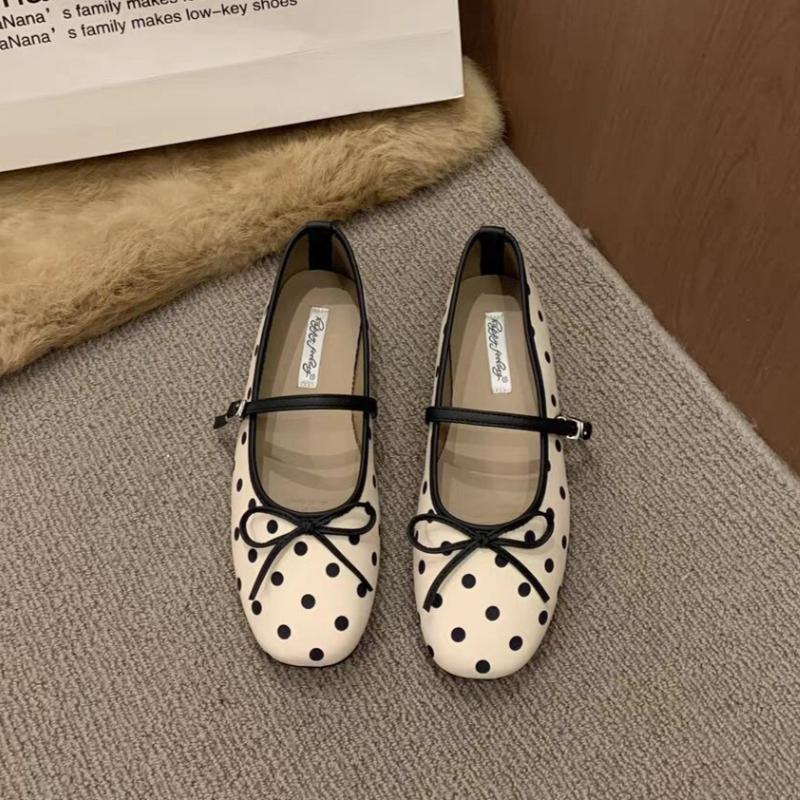 春のファッションボウデザイナーフラットシューズ水玉模様フレン - Women'S Fashion Designer Clothes のレビューと価格