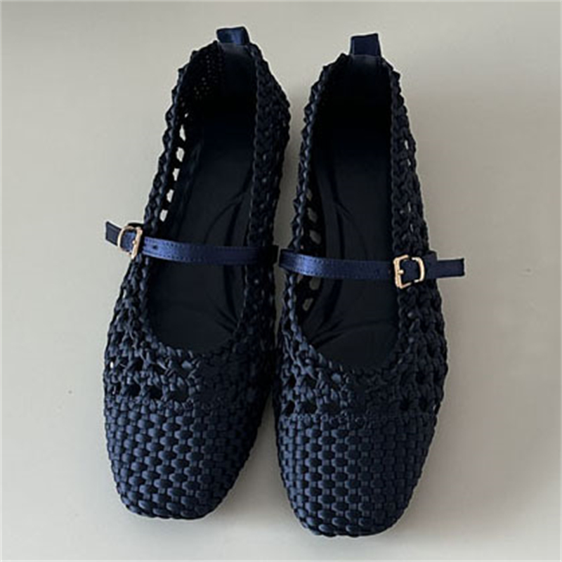 Eilyken デザイナー中空アウトバックルストラップフラッ - Women'S Fashion Designer Clothes のレビューと価格