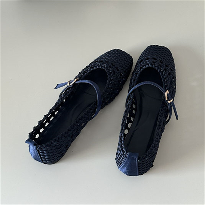 Eilyken デザイナー中空アウトバックルストラップフラッ - Women'S Fashion Designer Clothes のレビューと価格