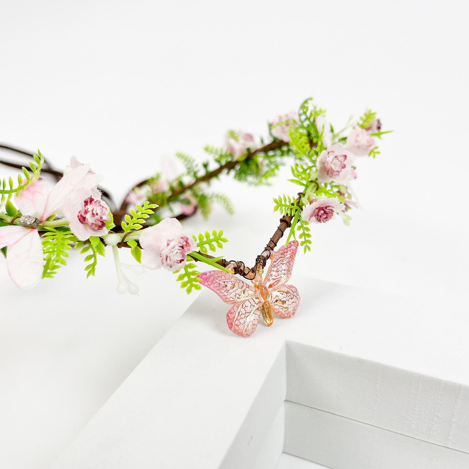 花の妖精の王冠 - ルネッサンスアクセサリー用の蝶付き花のエ - Women Fashion Photoshoot のレビューと価格